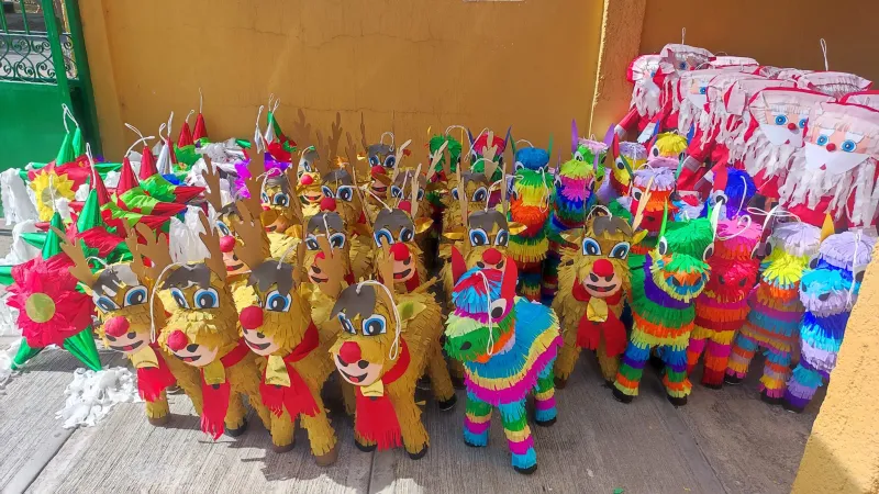 pinatas navidenias